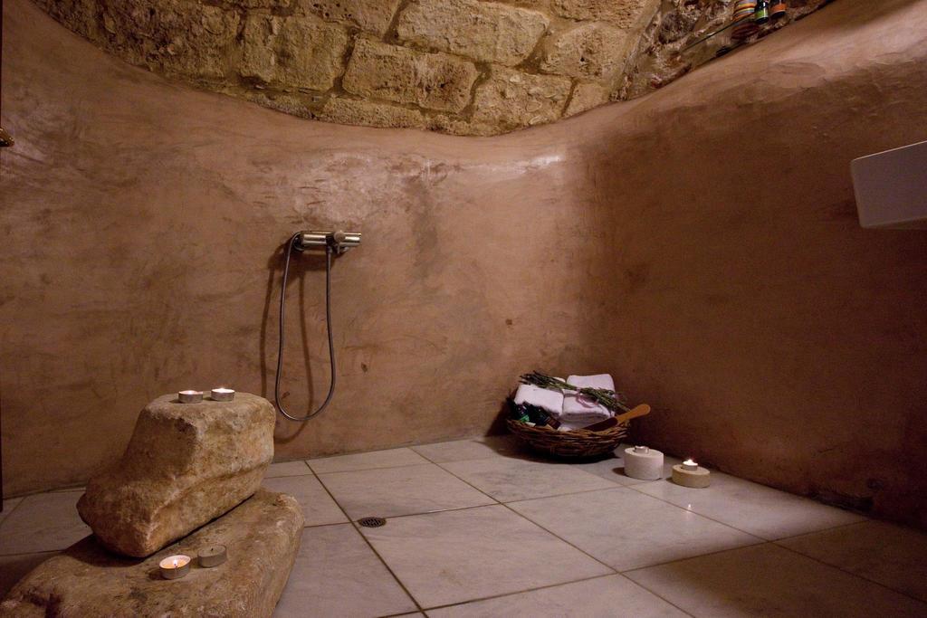 Theophano Art Monemvasia