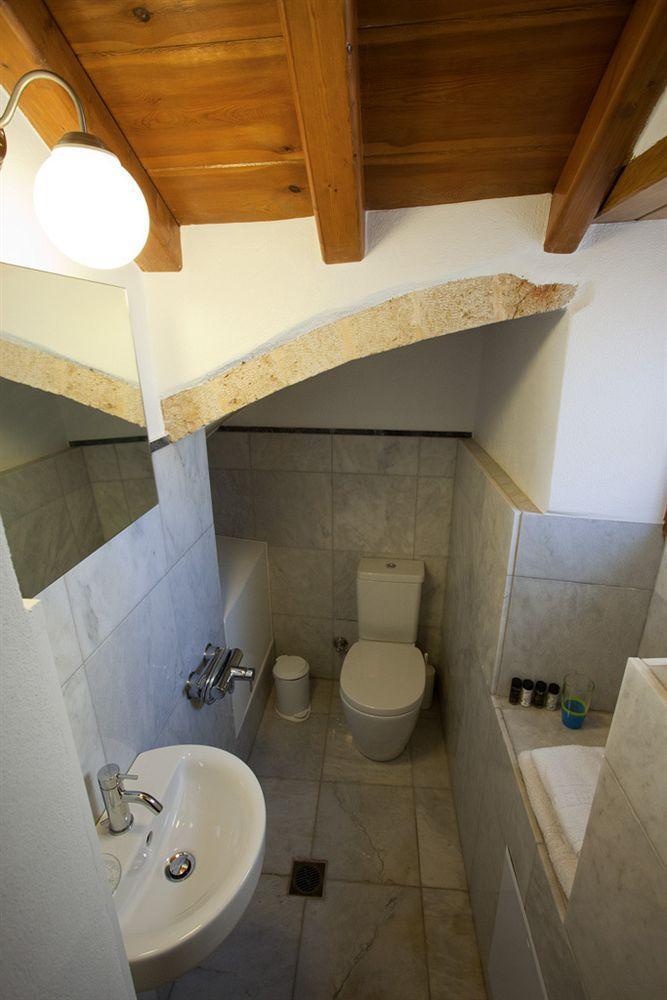 Theophano Art Guest house