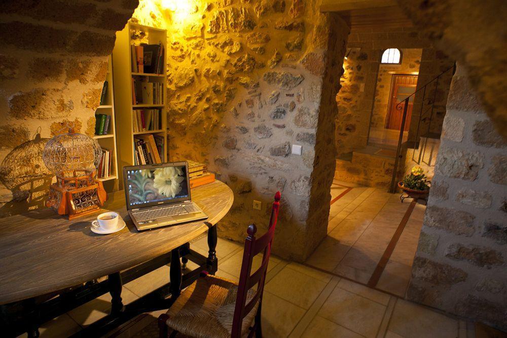 Guest house Theophano Art 3*