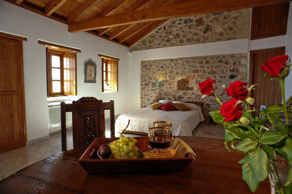 Theophano Art Guest house 3*